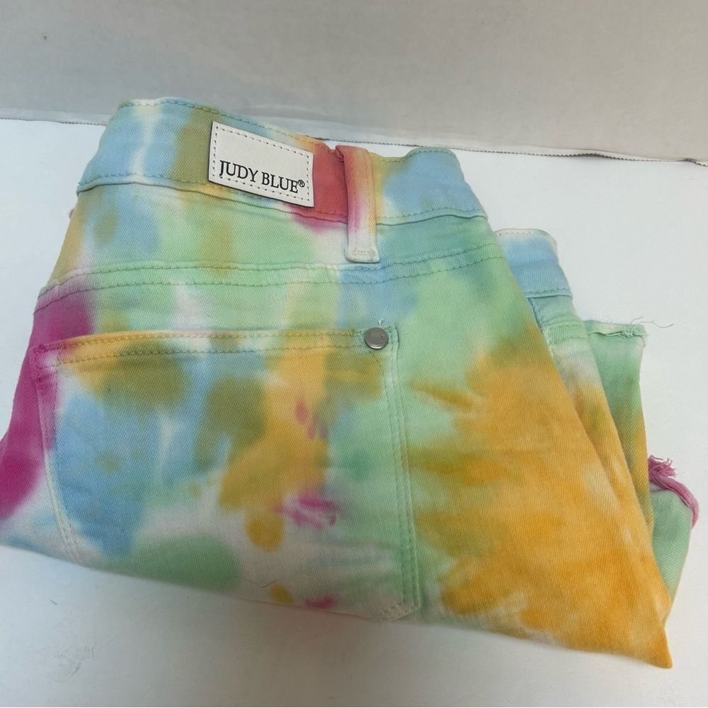 Judy Blue White Tie Dye Multi-Color Denim Cut-Off Shorts Medium Style #150011